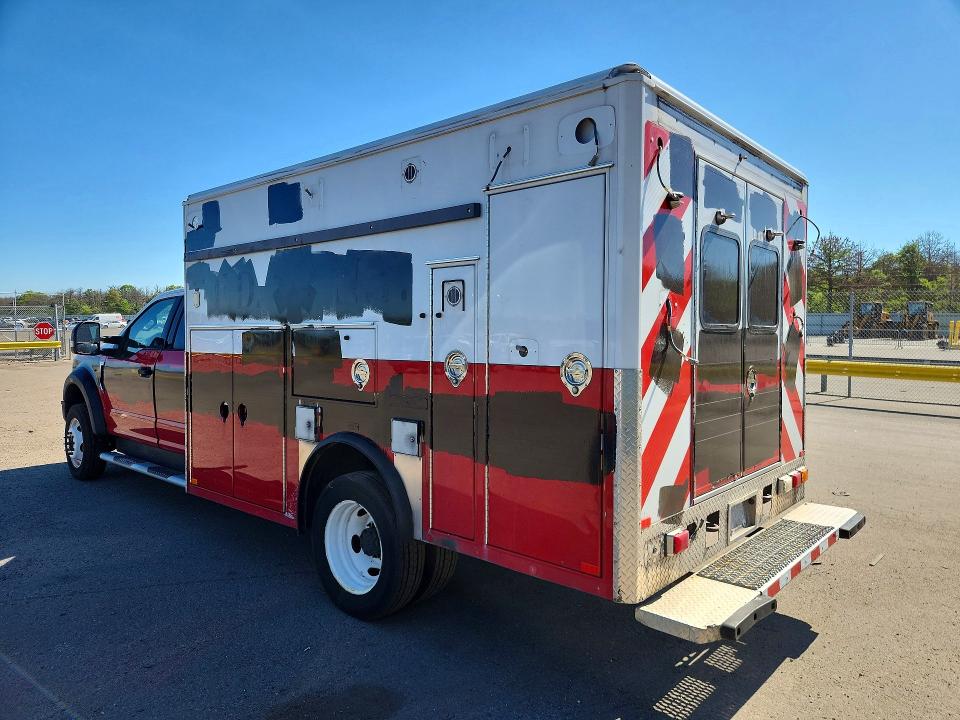 2017 Ford F-550 super duty VIN 1FD0X5HT1HEF00606 COPART salvage auction — MINOR DENT/SCRATCHES, Ny - Certificate Of Title, sold $2,500 on 2026-07-28 (photo 2)
