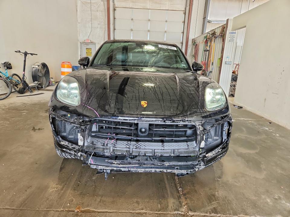2025 Porsche Macan VIN WP1AA2A51SLB08943 COPART salvage auction — FRONT END, Il - Certificate Of Title (P), sold $35,500 on 2026-07-06 (photo 5)