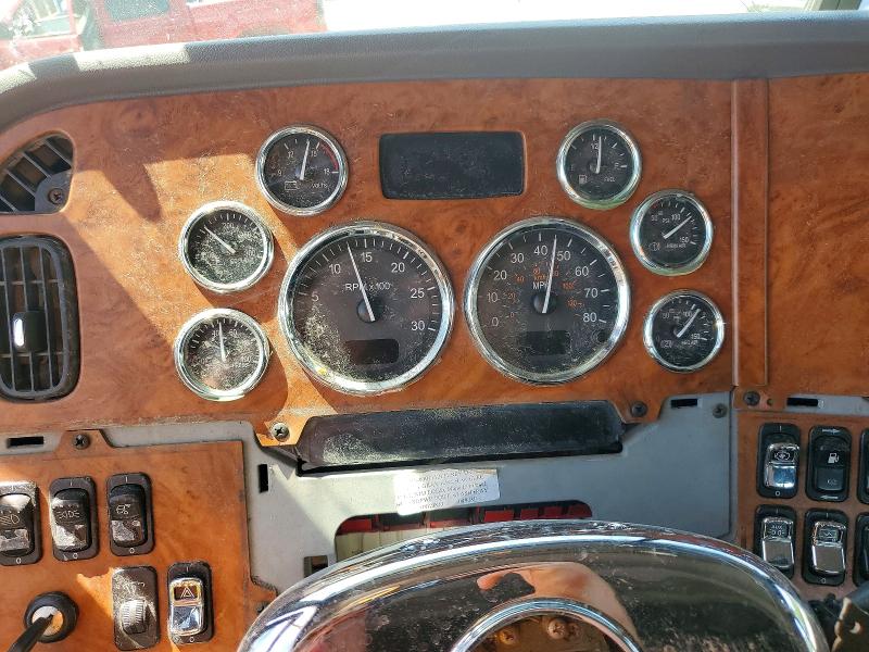 2007 Peterbilt 379 VIN 1XP5DB9X67D742765 COPART salvage auction — ALL OVER, IA - CERT OF TITLE-SALVAGE TITLE, sold $7,700 on 2026-08-27 (photo 8)