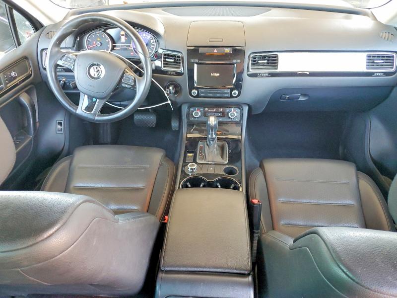 2013 Volkswagen Touareg VIN WVGEF9BP4DD008275 COPART salvage auction — FRONT END, CA - SALVAGE CERTIFICATE, sold $1,300 on 2026-08-17 (photo 8)