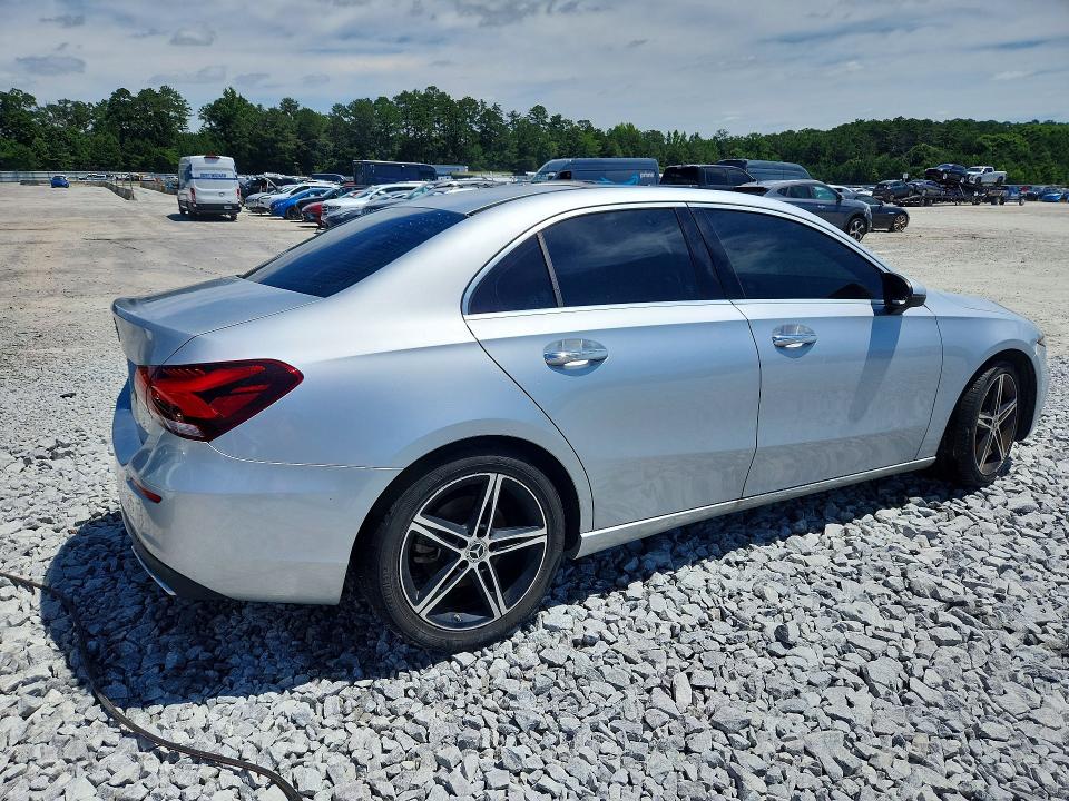 2021 Mercedes-benz A-class VIN W1K3G4EB6MJ304241 COPART salvage auction — MECHANICAL, Ar - Certificate Of Title, sold $5,800 on 2026-07-28 (photo 3)