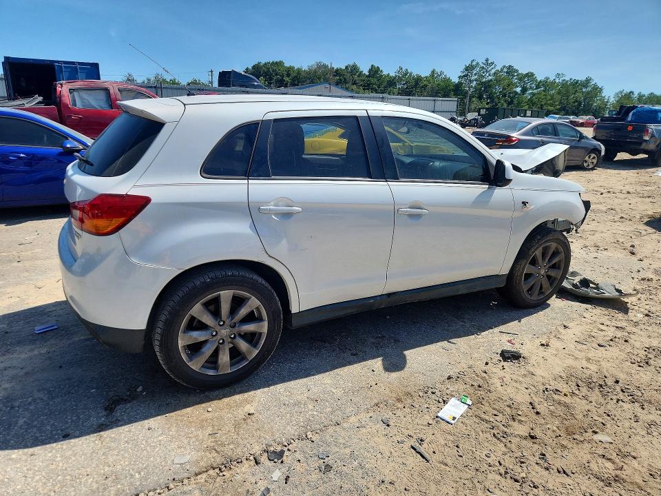 2014 Mitsubishi Outlander VIN 4A4AP3AU4EE002226 COPART salvage auction — FRONT END, Fl - Cert Of Title Slvg Rebuildable, sold $475 on 2026-07-31 (photo 3)