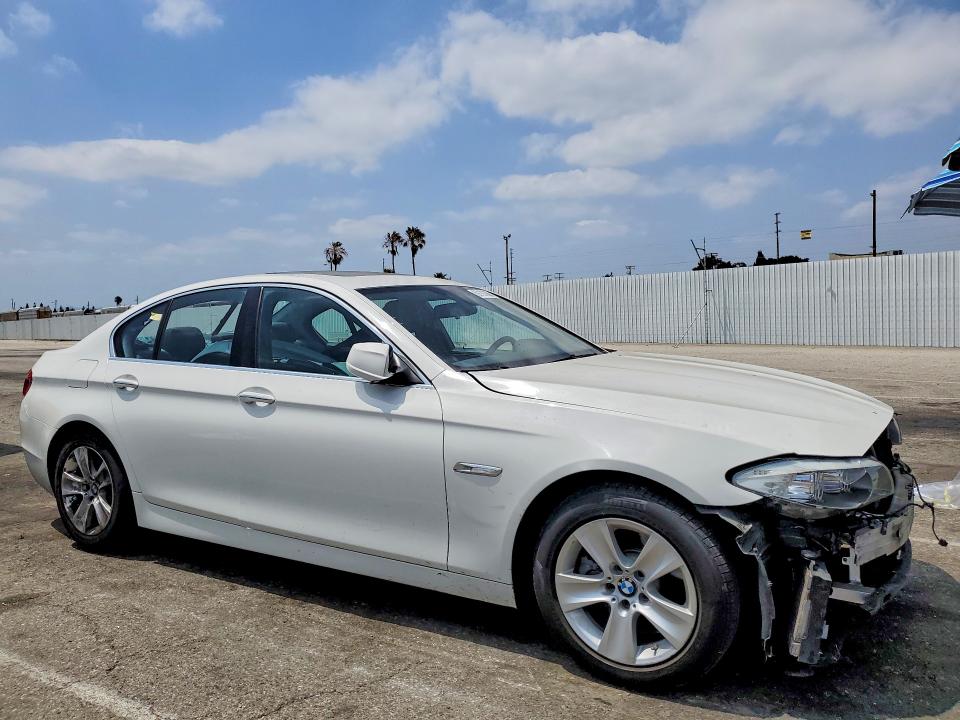 2013 BMW 5er VIN WBAXG5C57DDY31893 COPART salvage auction — FRONT END, CA - SALVAGE CERTIFICATE, sold $500 on 2026-07-31 (photo 4)