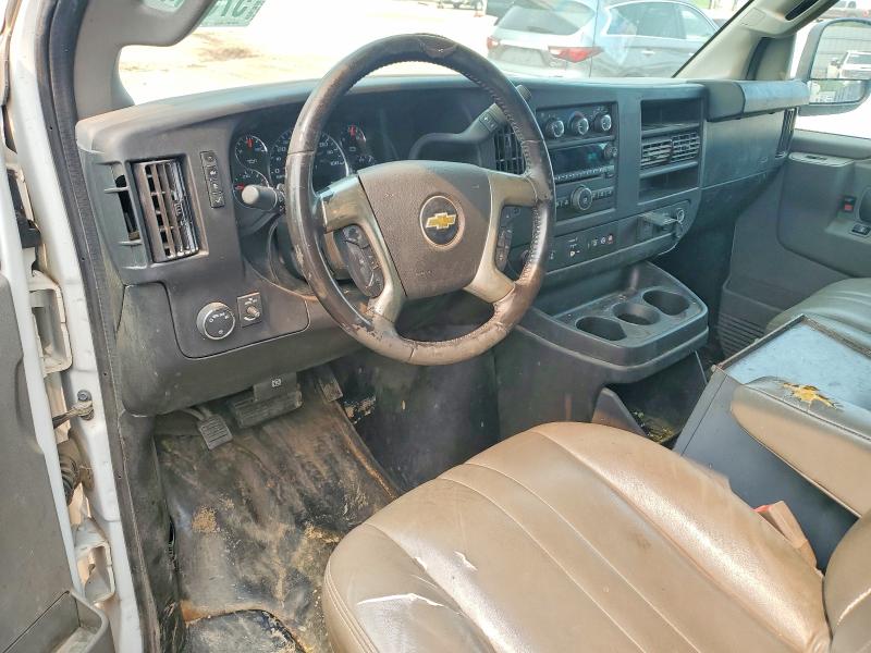 2019 Chevrolet Express VIN 1GCWGAFG8K1370786 COPART salvage auction — MINOR DENT/SCRATCHES, Ok - Certificate Of Title, sold $2,450 on 2026-07-09 (photo 8)