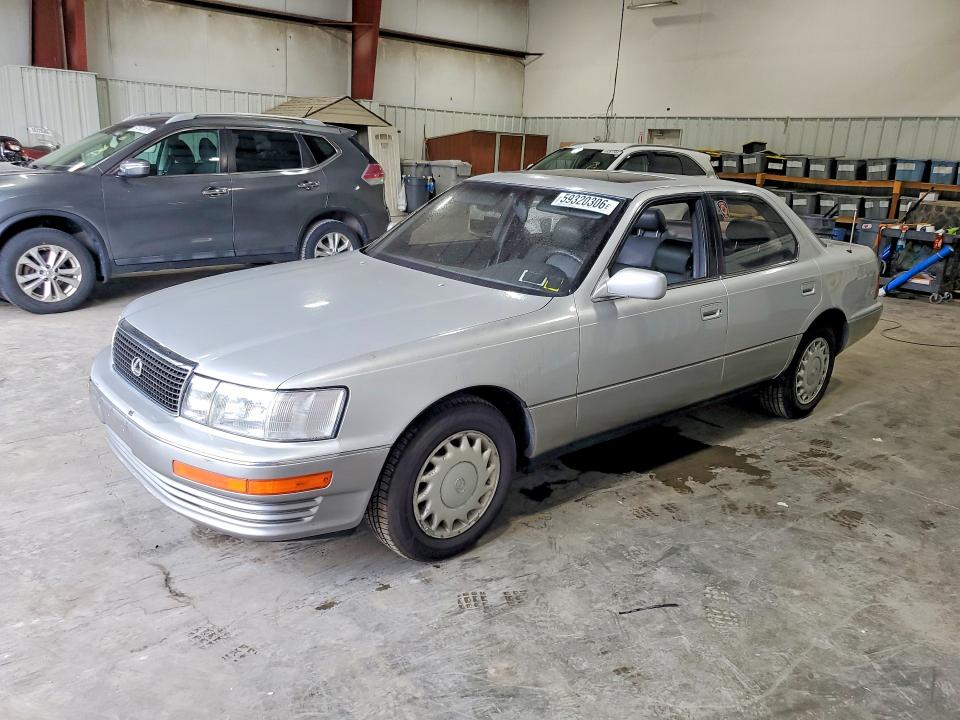 1992 Lexus Ls 400 VIN JT8UF11E3N0112605 COPART salvage auction — ENGINE BURN, NY - MV-907A SALVAGE CERTIFICATE, sold $475 on 2026-07-20 (photo 1)