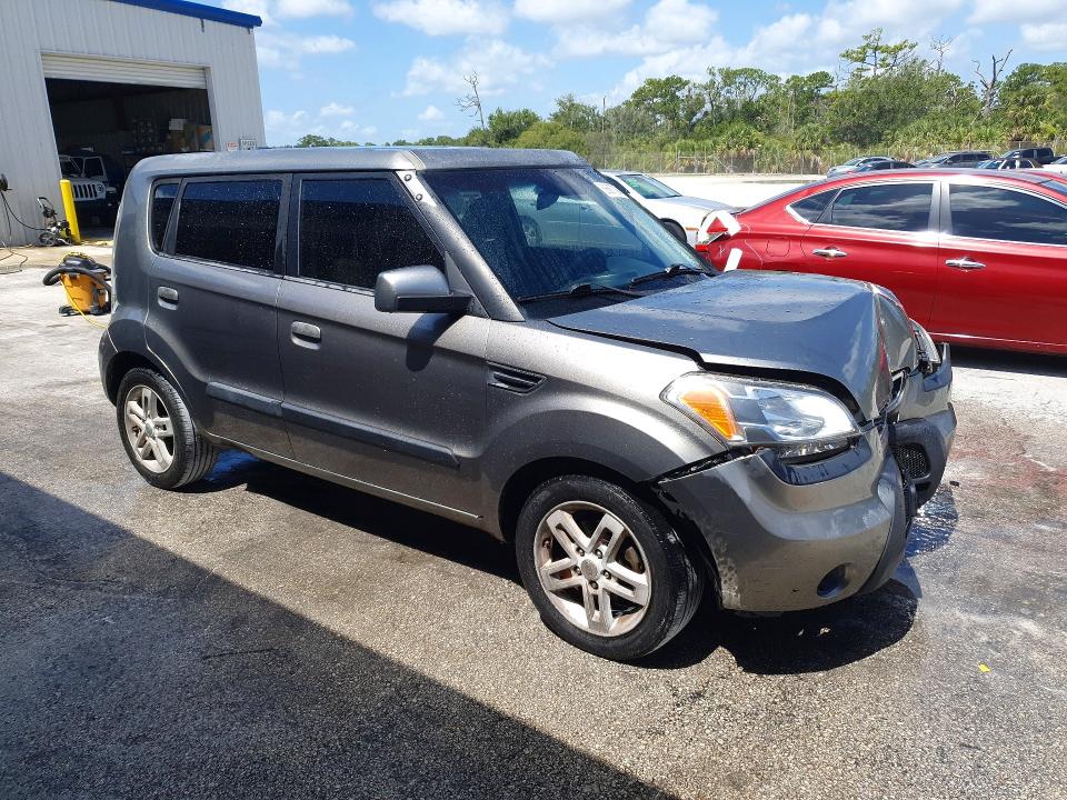2010 Kia Soul VIN KNDJT2A29A7163732 COPART salvage auction — FRONT END, FL - CERT OF TITLE SLVG REBUILDABLE, sold $575 on 2026-07-15 (photo 4)