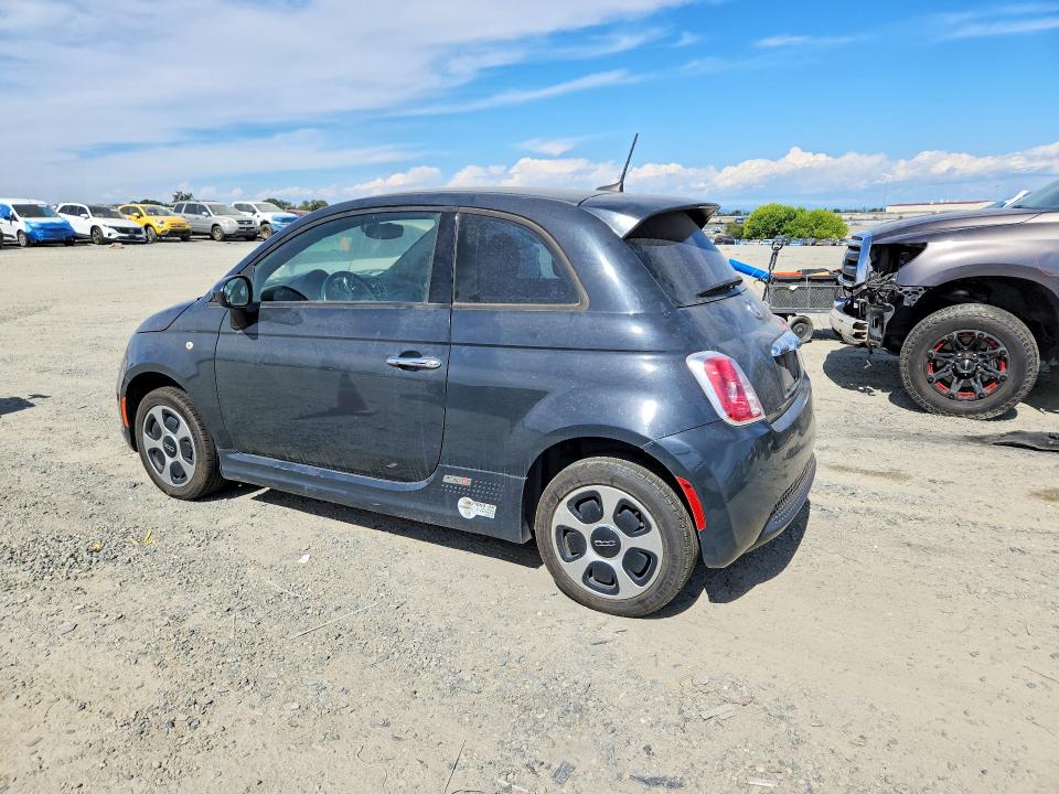 2016 Fiat 500 VIN 3C3CFFGE4GT193111 COPART salvage auction — NORMAL WEAR, CA - DIS/DLR/EXP ONLY CLEAN TITLE, sold $925 on 2026-08-04 (photo 4)