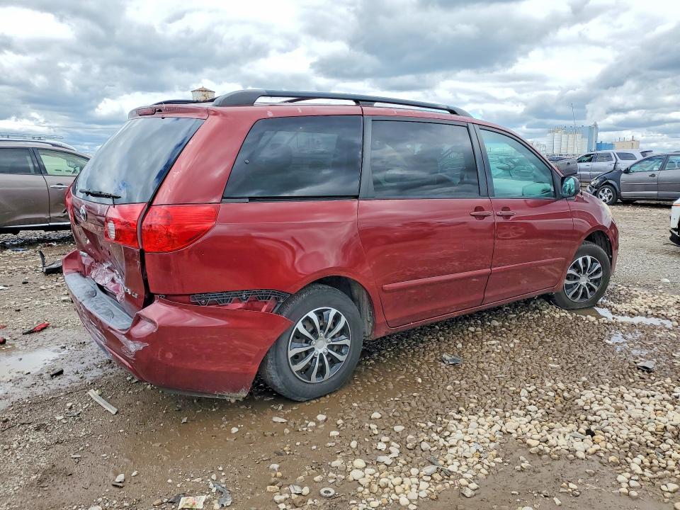 2007 Toyota Sienna VIN 5TDZK23C87S012004 COPART salvage auction — REAR END, Il - Salvage Certificate, sold $750 on 2026-07-24 (photo 3)