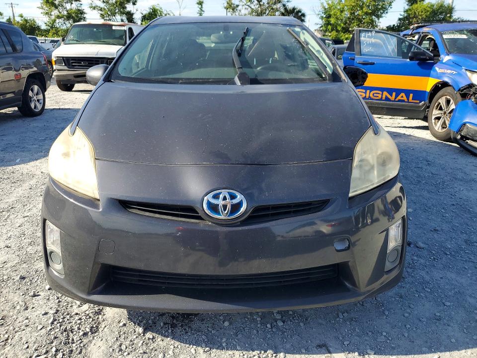 2011 Toyota Prius VIN JTDKN3DU6B0323240 COPART salvage auction — MINOR DENT/SCRATCHES, Fl - Certificate Of Title, sold $1,850 on 2026-07-06 (photo 5)