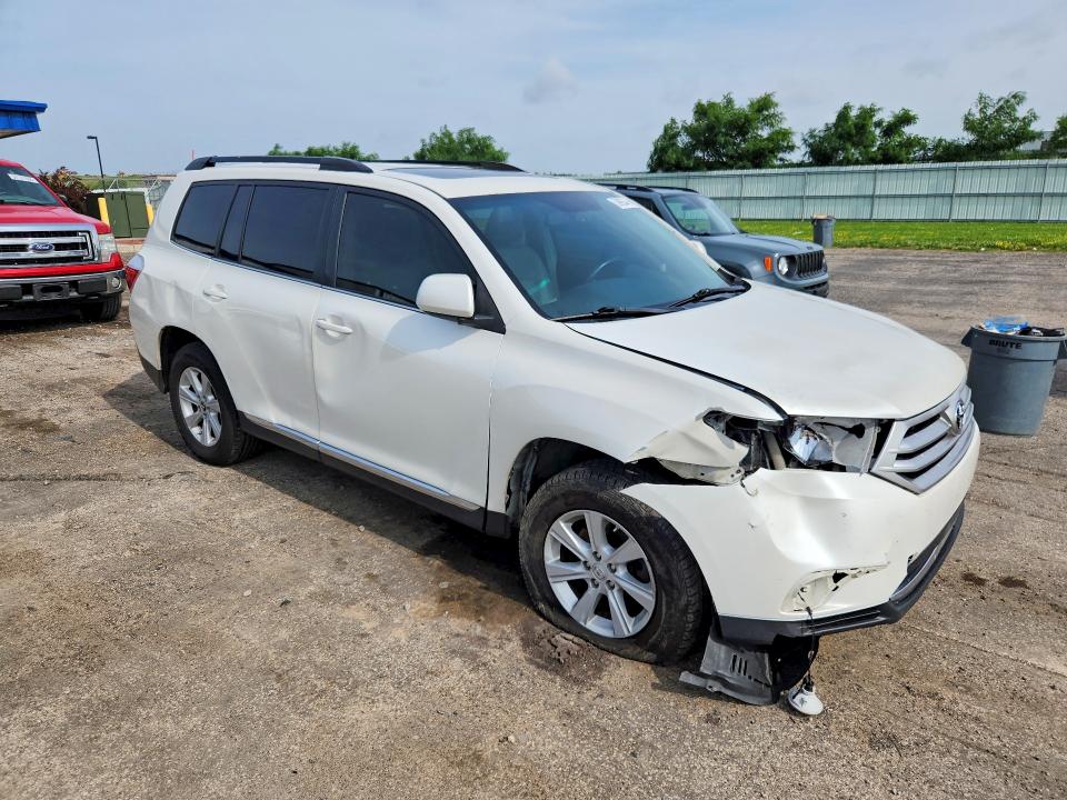 2013 Toyota Highlander VIN 5TDBK3EH3DS266134 COPART salvage auction — FRONT END, Salvage Title, sold $775 on 2026-07-28 (photo 4)