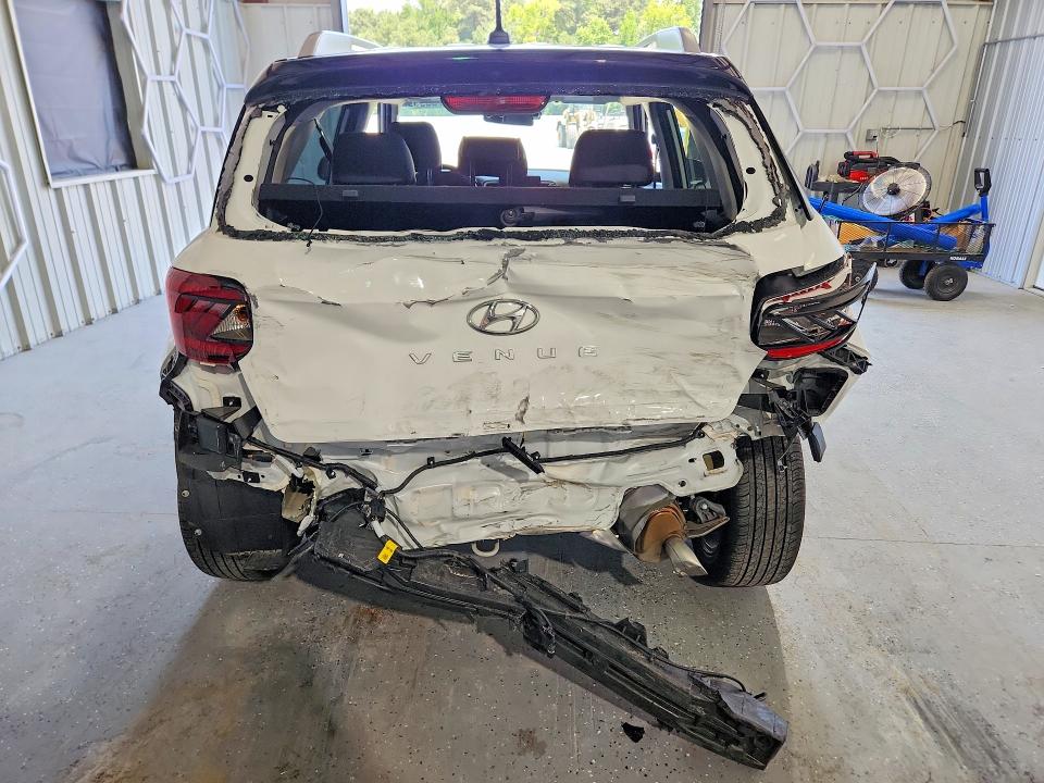 2025 Hyundai Venue VIN KMHRC8A30SU412285 COPART salvage auction — REAR END, Nc - Salvage Certificate Of Title, sold $250 on 2026-07-28 (photo 6)