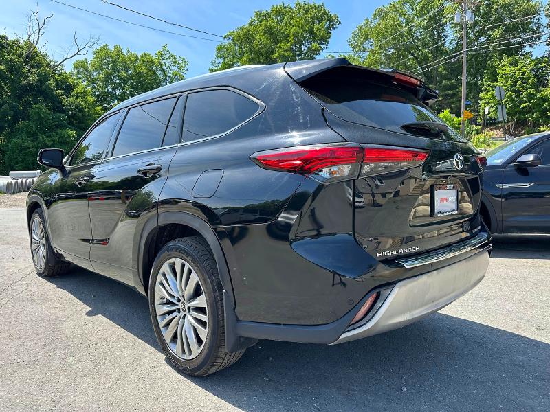 2023 Toyota Highlander VIN 5TDKDRAH8PS508181 COPART salvage auction — MINOR DENT/SCRATCHES, OH - CERTIFICATE OF TITLE, sold $29,000 on 2026-07-17 (photo 2)