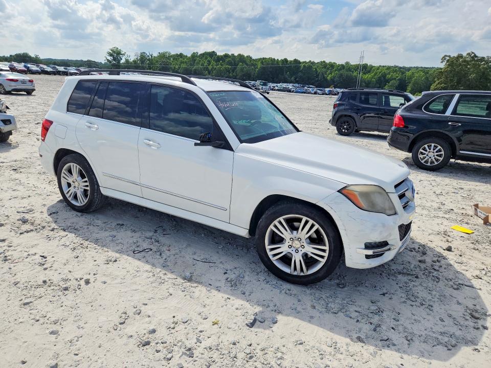 2015 Mercedes-benz VIN WDCGG5HB5FG354328 COPART salvage auction — VANDALISM, Ga - Cert Of Title-Salvage, sold $2,950 on 2026-08-05 (photo 4)