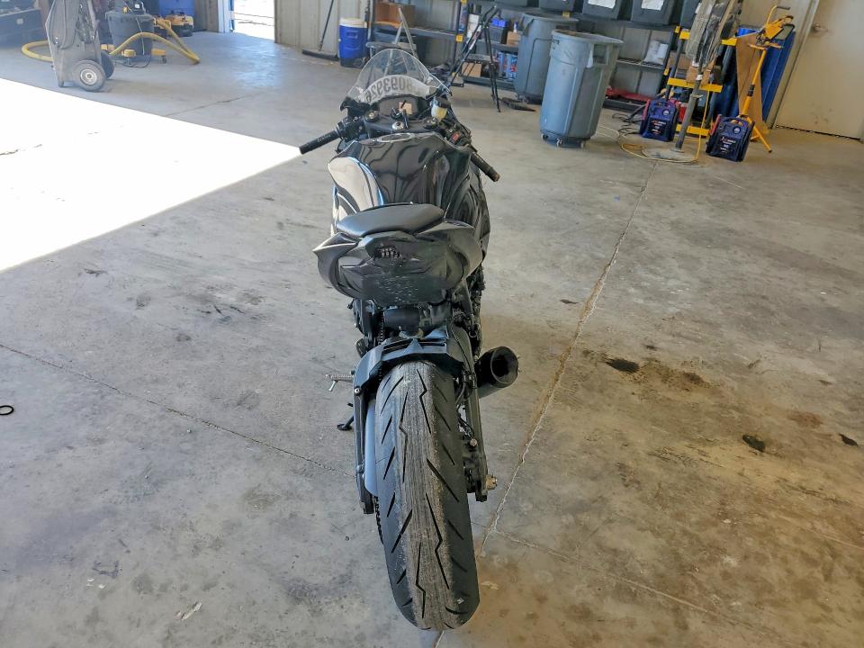 2026 Kawasaki VIN JKBZXJK1XTA014958 COPART salvage auction — SIDE, Salvage Title, sold $40 on 2026-07-30 (photo 4)