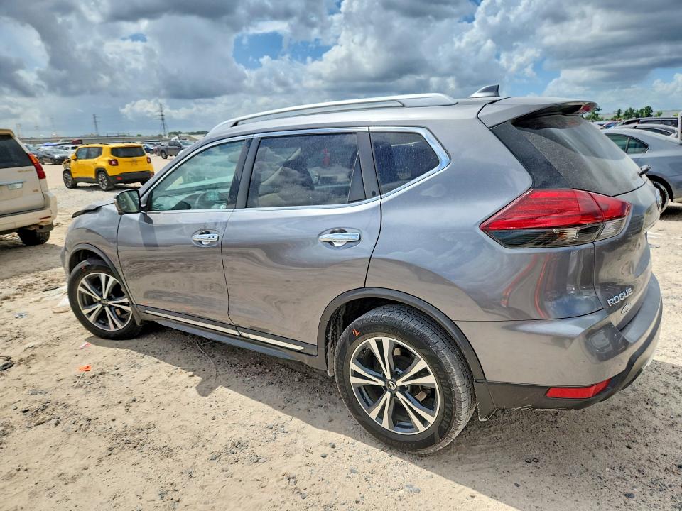 2017 Nissan VIN JN8AT2MT7HW383721 COPART salvage auction — FRONT END, Tx - Salvage Vehicle Title, sold $2,250 on 2026-07-21 (photo 2)