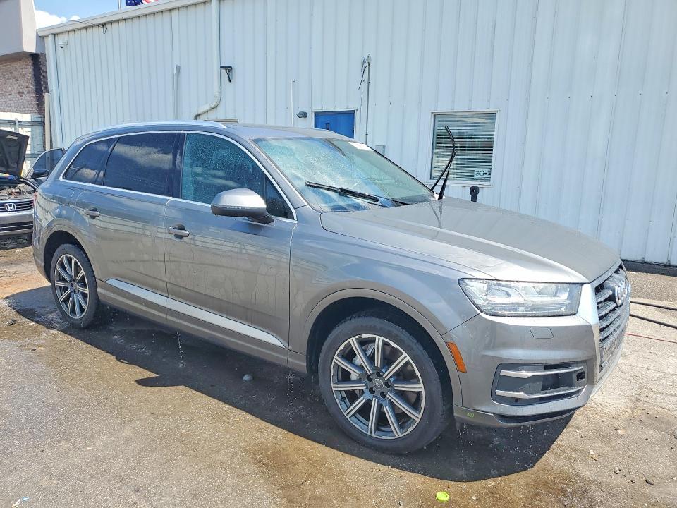 2017 Audi Q7 VIN WA1LAAF7XHD015494 COPART salvage auction — MECHANICAL, AL - CERTIFICATE OF TITLE, sold $2,950 on 2026-07-02 (photo 4)