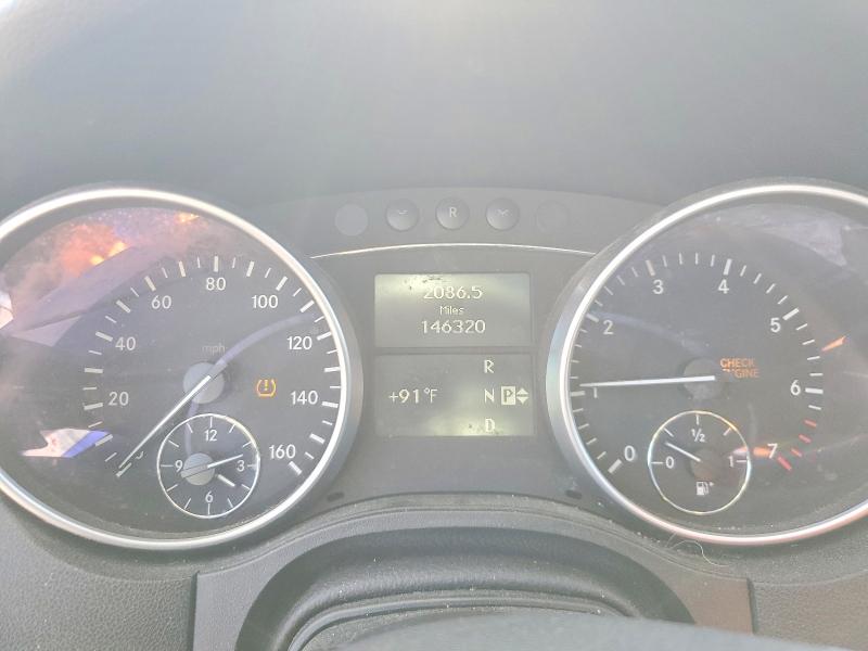2009 Merz 350-class VIN 4JGBB86E09A467605 COPART salvage auction — MINOR DENT/SCRATCHES, NY - CERTIFICATE OF TITLE, sold $80 on 2026-07-29 (photo 9)
