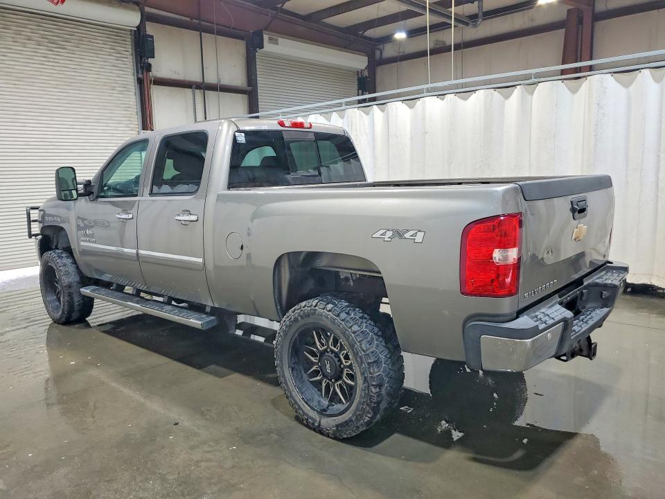 2014 Chevrolet Silverado 2500 VIN 1GC1KXCG5EF151520 COPART salvage auction — SIDE, Va - Certificate Of Title, sold $3,550 on 2026-07-09 (photo 2)