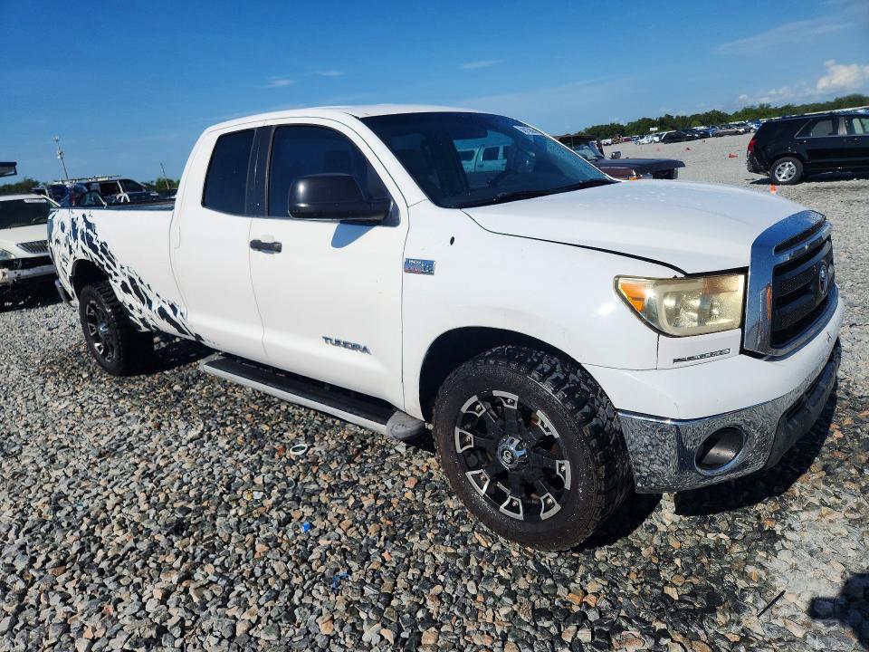 2010 Toyota Tundra VIN 5TFTY5F15AX006582 COPART salvage auction — WATER/FLOOD, Fl - Cert Of Title-Slvg Rebld Flood, sold $15 on 2026-07-24 (photo 4)