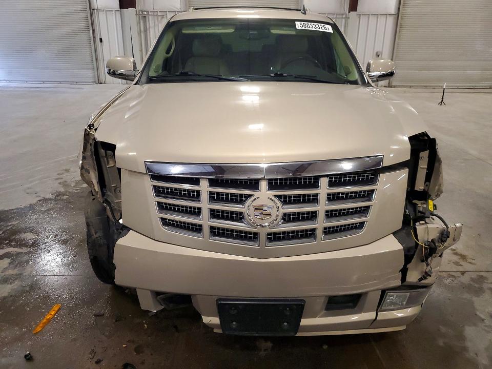 2011 Cadillac Escalade VIN 1GYS4CEF2BR161342 COPART salvage auction — FRONT END, Mn - Cert Of Title-Prior Salvage, sold $4,350 on 2026-08-01 (photo 5)