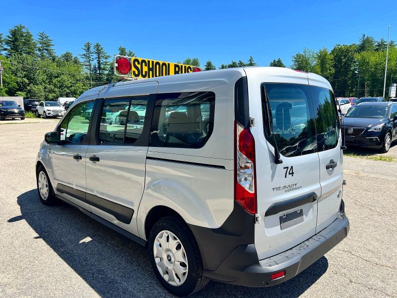 2019 Ford Transit connect VIN NM0GS9E26K1415471 COPART salvage auction — MINOR DENT/SCRATCHES, MA - CERTIFICATE OF TITLE (P), sold $7,200 on 2026-07-27 (photo 3)
