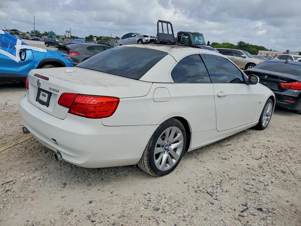 2011 BMW 3 series VIN WBADX7C50BE261001 COPART salvage auction — MINOR DENT/SCRATCHES, Fl - Certificate Of Title (P), sold $1,450 on 2026-07-31 (photo 3)