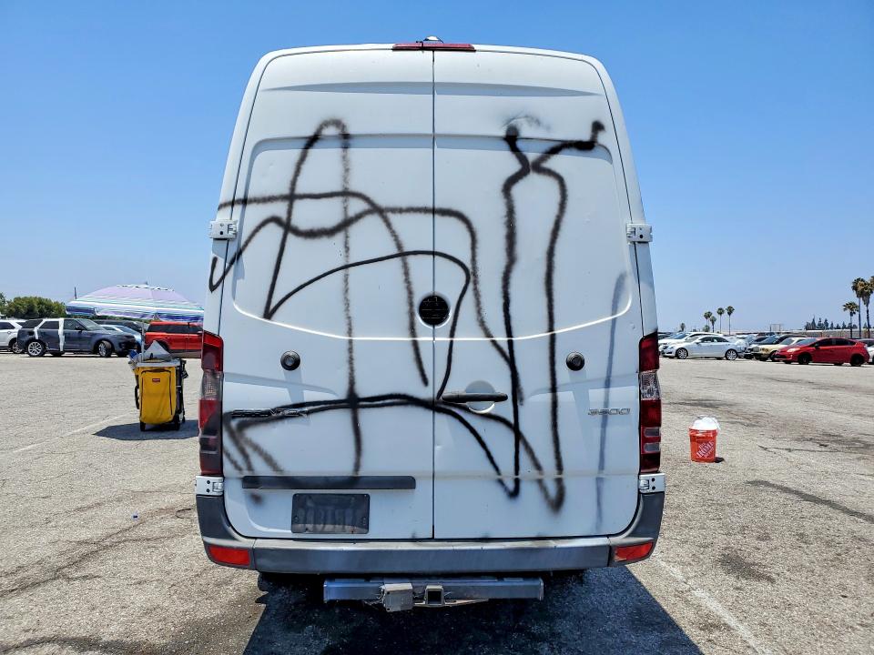 2017 Mercedes-benz VIN WD3PF1CD7HP547748 COPART salvage auction — VANDALISM, CA - SALVAGE CERTIFICATE, sold $3,050 on 2026-07-29 (photo 6)