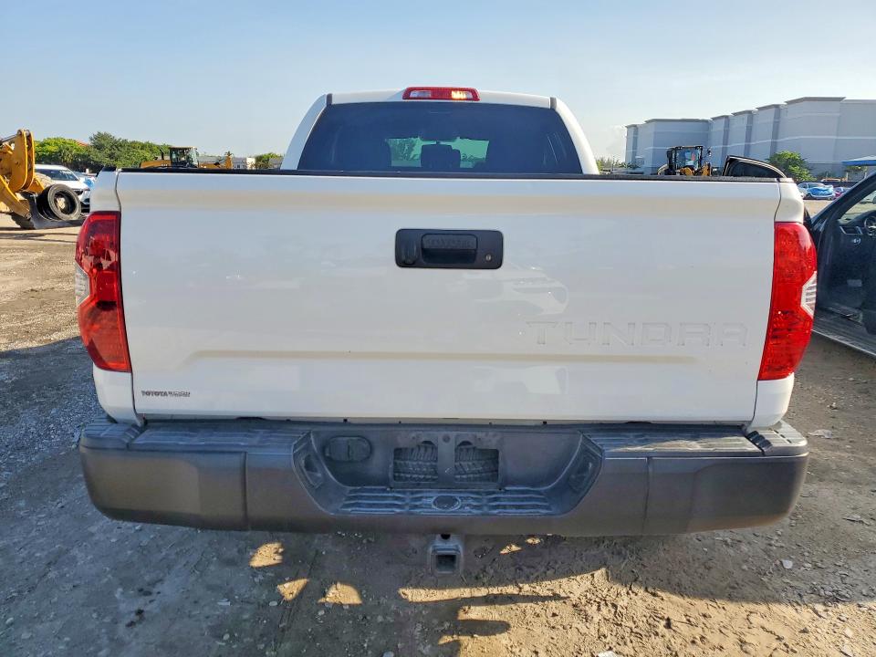 2014 Toyota Tundra VIN 5TFRM5F14EX068826 COPART salvage auction — MINOR DENT/SCRATCHES, ID - SALVAGE CERTIFICATE OF TITLE, sold $8,000 on 2026-07-31 (photo 6)