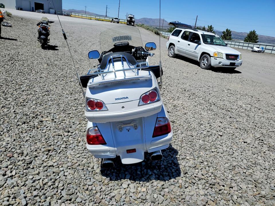 2008 Honda Gl1800c VIN 1HFSC47L48A704074 COPART salvage auction — FRONT END, Nv - Salvage Title, sold $5,700 on 2026-07-09 (photo 4)