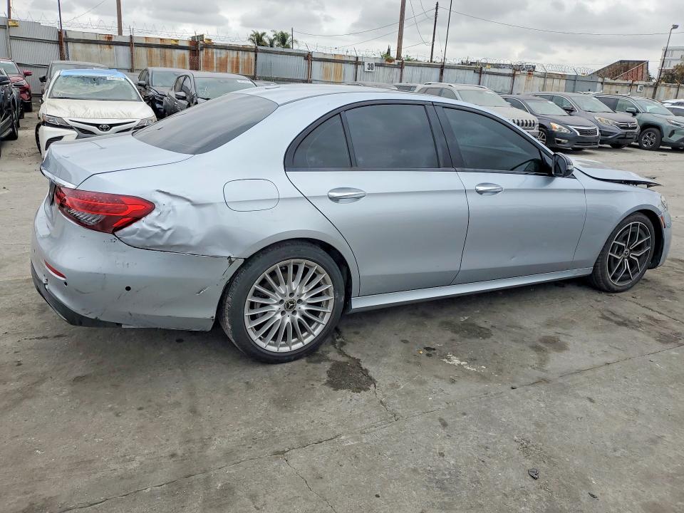 2021 Mercedes-benz E-class VIN W1KZF8DB3MA930271 COPART salvage auction — FRONT END, CA - SALVAGE CERTIFICATE, sold $16,300 on 2026-07-29 (photo 3)