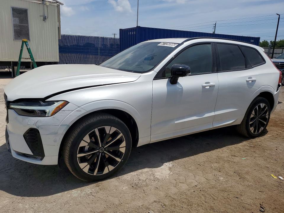2026 Volvo VIN YV4M12RC9T1497343 COPART salvage auction — FRONT END, Fl - Certificate Of Title, sold $22,800 on 2026-07-08 (photo 1)
