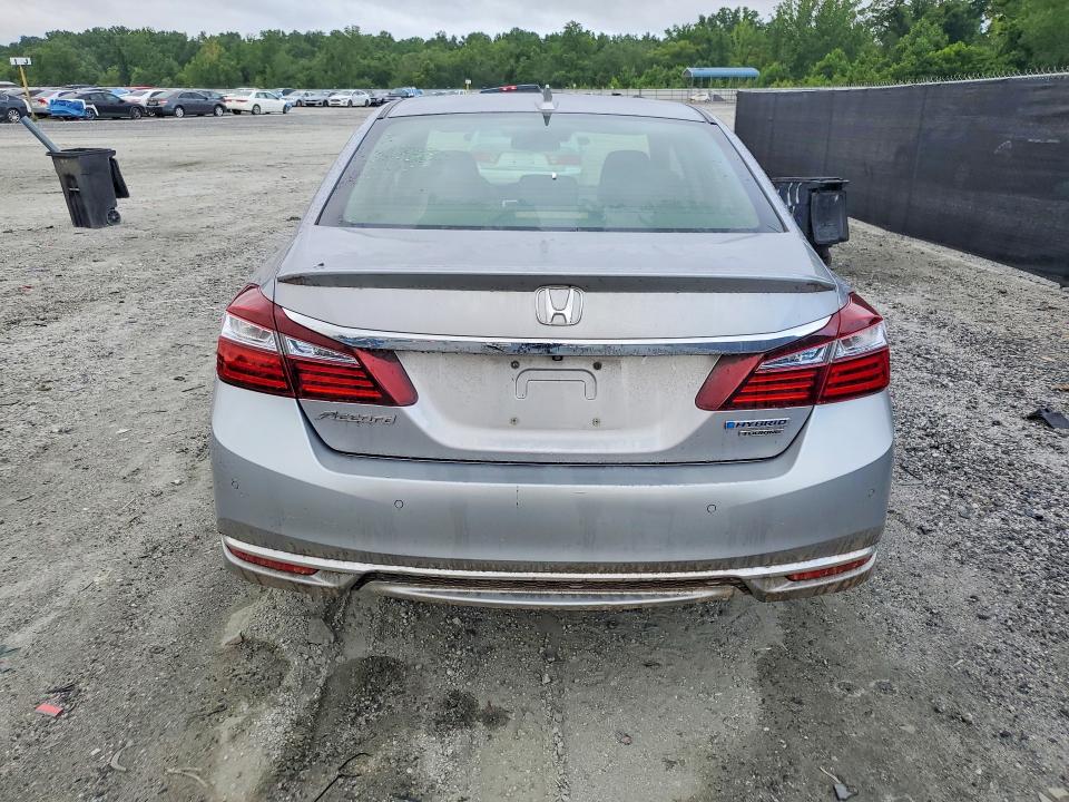 2017 Honda VIN JHMCR6F75HC010686 COPART salvage auction — MINOR DENT/SCRATCHES, Ga - Certificate Of Title (P), sold $7,000 on 2026-07-27 (photo 6)