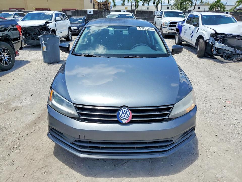 2016 Volkswagen Jetta VIN 3VW167AJ7GM369848 COPART salvage auction — MINOR DENT/SCRATCHES, Fl - Certificate Of Title, sold $1,500 on 2026-07-10 (photo 5)
