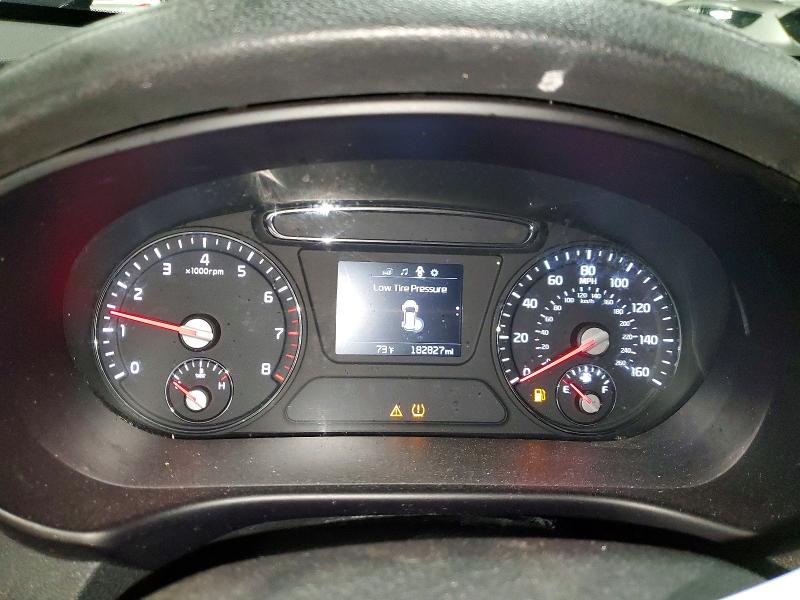 2018 Kia Sorento VIN 5XYPG4A30JG358964 COPART salvage auction — VANDALISM, Mn - Cert Of Title-Prior Salvage, sold $225 on 2026-07-28 (photo 9)