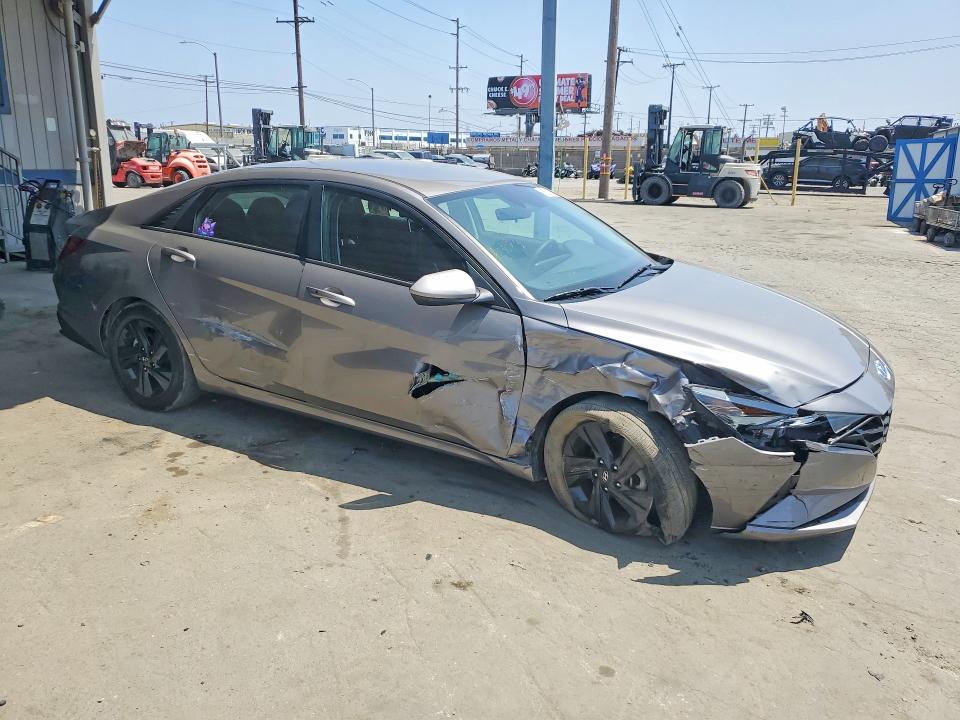 2022 Hyundai Elantra VIN KMHLM4AG1NU354738 COPART salvage auction — FRONT END, Ca - Salvage Certificate, sold $4,600 on 2026-07-13 (photo 4)