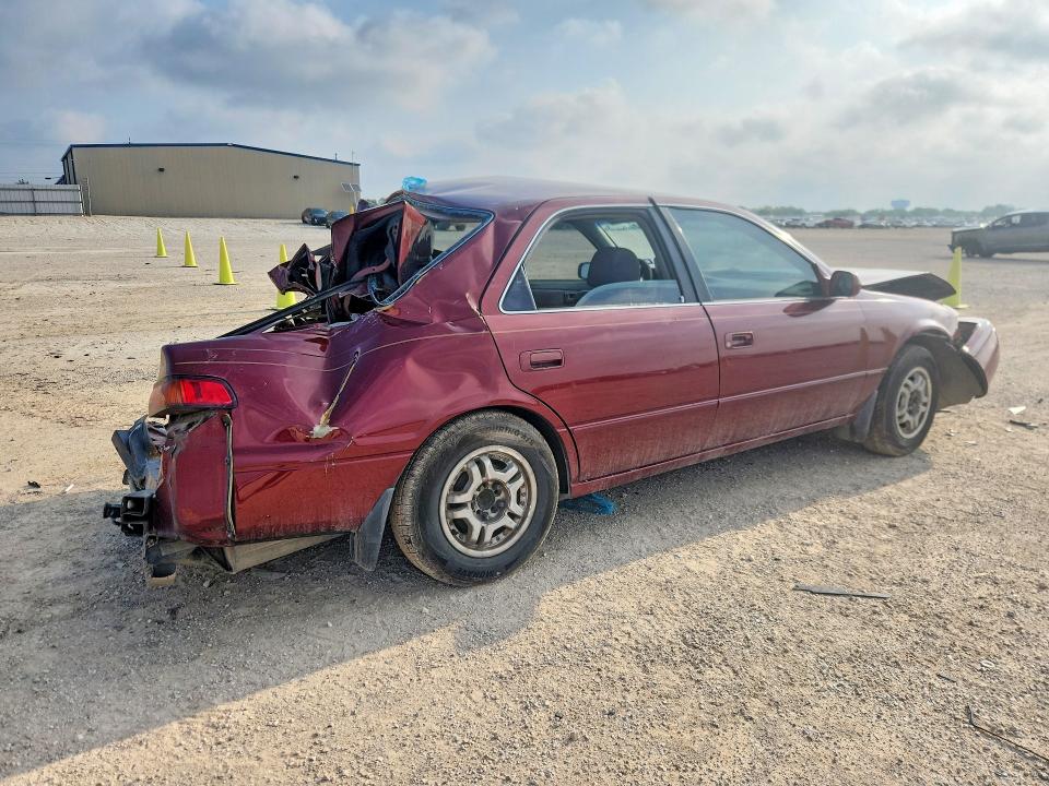 1999 Toyota Camry VIN 4T1BG28K4XU443000 COPART salvage auction — REAR END, TX - SALVAGE VEHICLE TITLE, sold $40 on 2026-07-09 (photo 3)