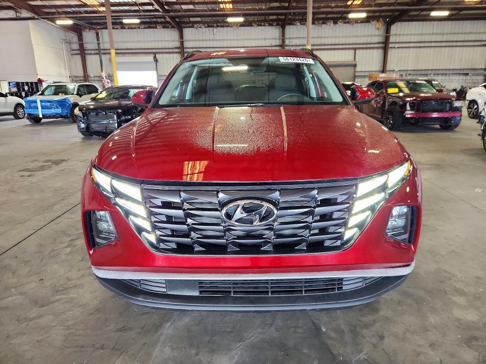 2024 Hyundai Tucson VIN 5NMJBCDE4RH411405 COPART salvage auction — MINOR DENT/SCRATCHES, FL - CERT OF TITLE-REBUILT, sold $10,000 on 2026-07-29 (photo 5)