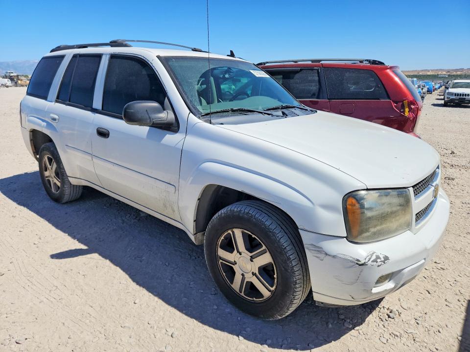 2008 Chevrolet Trailblazer VIN 1GNDS13S882133465 COPART salvage auction — MECHANICAL, Ut - Certificate Of Title, sold $150 on 2026-07-02 (photo 4)