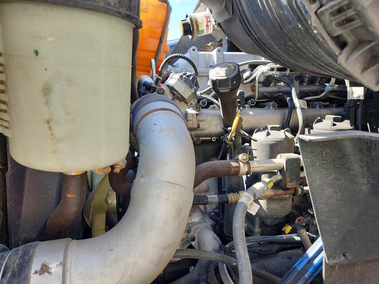 2025 International Rh613 VIN 3HSDXSZN9SN475266 COPART salvage auction — Front End, AZ - CERT OF TITLE - SALVAGE, sold $1,650 on 2026-07-09 (photo 7)