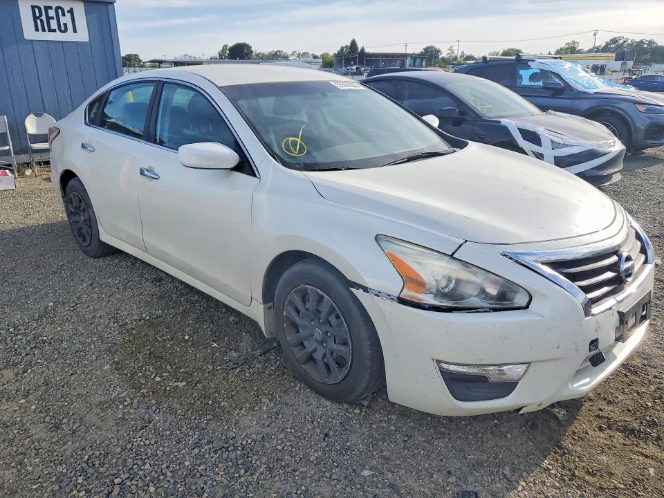 2015 Nissan Altima VIN 1N4AL3AP6FC135005 COPART salvage auction — FRONT END, Ca - Dis/Dlr/Exp Only Lien Papers, sold $1,700 on 2026-07-02 (photo 4)