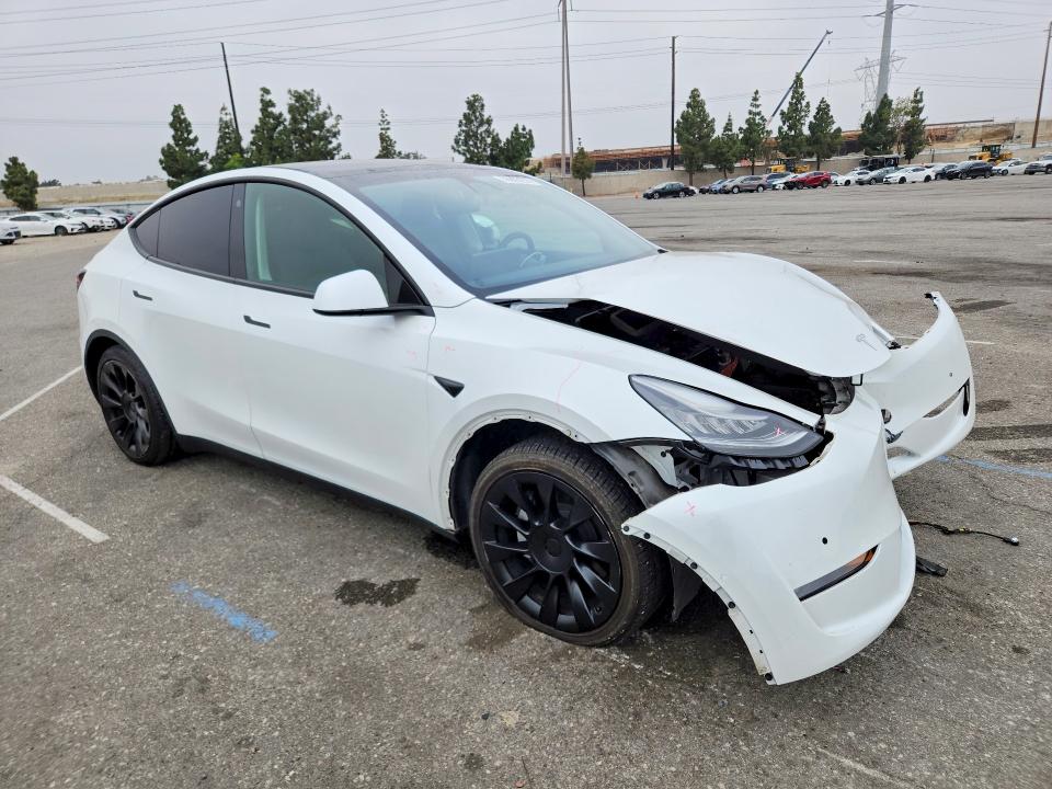 2021 Tesla VIN 5YJYGDED7MF125909 COPART salvage auction — FRONT END, Ca - Salvage Certificate, sold $8,300 on 2026-07-17 (photo 4)