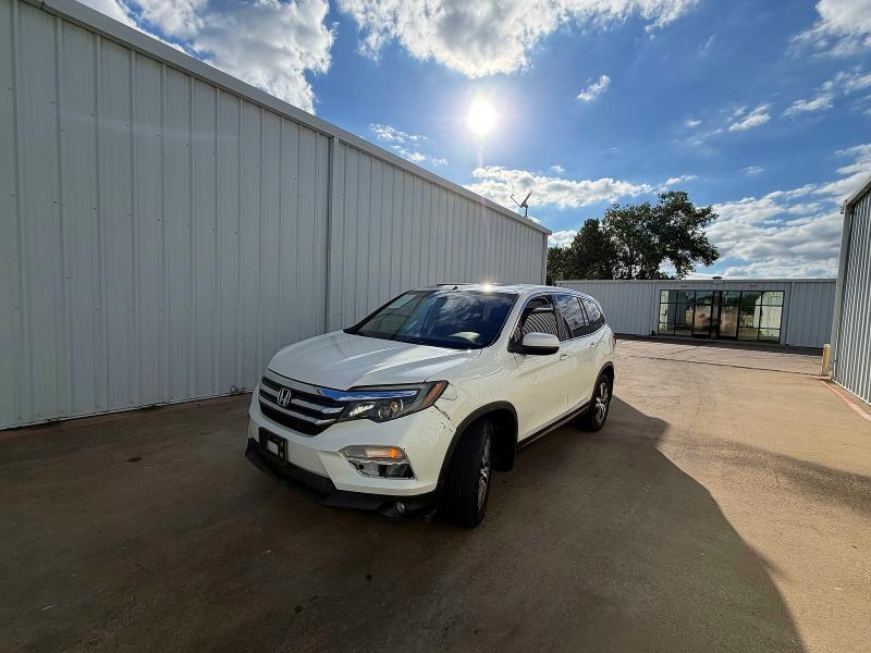 2016 Honda Pilot VIN 5FNYF5H50GB012224 COPART salvage auction — MINOR DENT/SCRATCHES, Tx - Certificate Of Title (P), sold $5,500 on 2026-07-09 (photo 2)