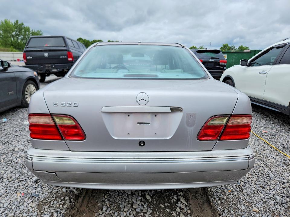 2002 Mercedes-benz E-class VIN WDBJF65J22B498022 COPART salvage auction — NORMAL WEAR, Fl - Certificate Of Title, sold $325 on 2026-07-07 (photo 6)