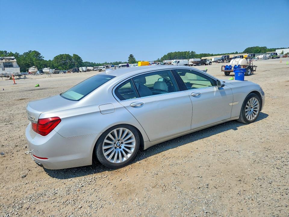 2013 BMW VIN WBAYE8C5XDD131703 COPART salvage auction — WATER/FLOOD, Nc - Salvage Cert-Water/Flood Damag, sold $225 on 2026-07-06 (photo 3)
