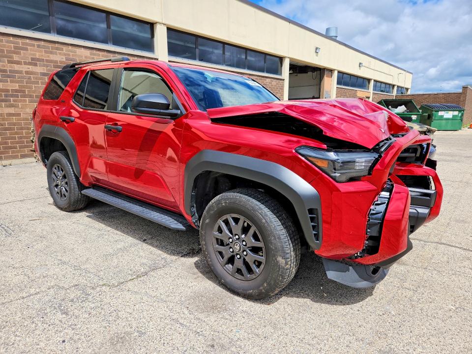 2025 Toyota 4runner VIN JTEVA5BR3S5030753 COPART salvage auction — FRONT END, IL - JUNKING CERT OF A VEHICLE, sold $13,700 on 2026-07-20 (photo 4)
