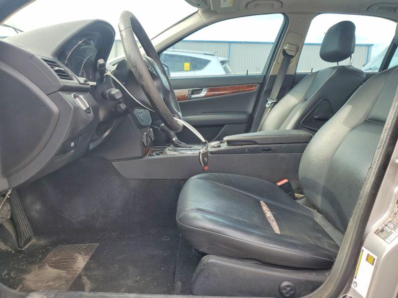 2010 Mercedes-benz C class VIN WDDGF8BB6AR092342 COPART salvage auction — UNDERCARRIAGE, FL - CERT OF TITLE SLVG REBUILDABLE, sold $350 on 2026-07-20 (photo 7)