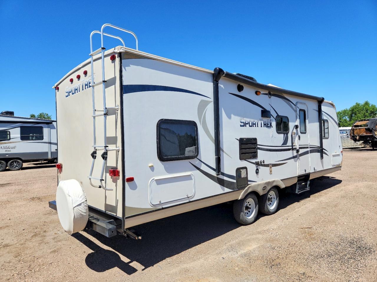 2014 Venture Sport Trek VIN 4EZT12724E8065955 COPART salvage auction — Top/Roof, CO - PUBLIC - SALVAGE TITLE, sold $25 on 2026-07-02 (photo 4)