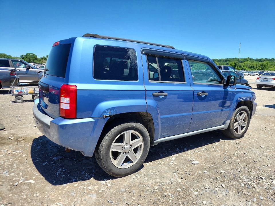 2007 Jeep Patriot VIN 1J8FF28W57D170623 COPART salvage auction — REAR END, Mo - Cert Of Title-Prior Salvage, sold $300 on 2026-07-08 (photo 3)