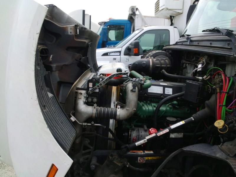 2020 Volvo Vnr VIN 4V4WC9EH8LN243197 COPART salvage auction — NORMAL WEAR, NC - CERTIFICATE OF TITLE (P), sold $8,100 on 2026-07-14 (photo 7)