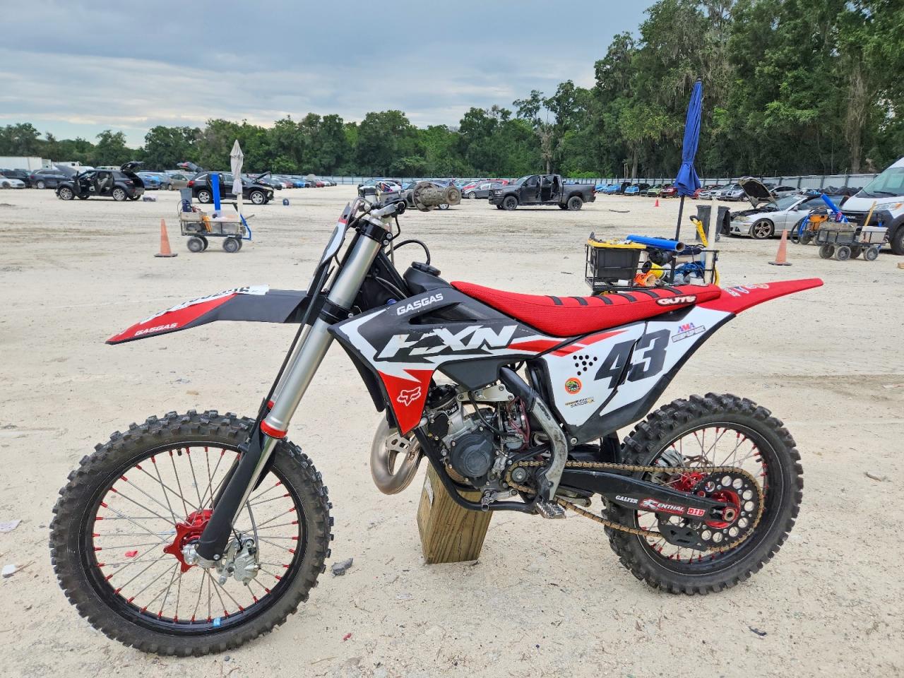 2023 KTM VIN VBKGAH237PM190415 COPART salvage auction — Side, Cv - Clean Title, sold $3,100 on 2026-10-13 (photo 3)
